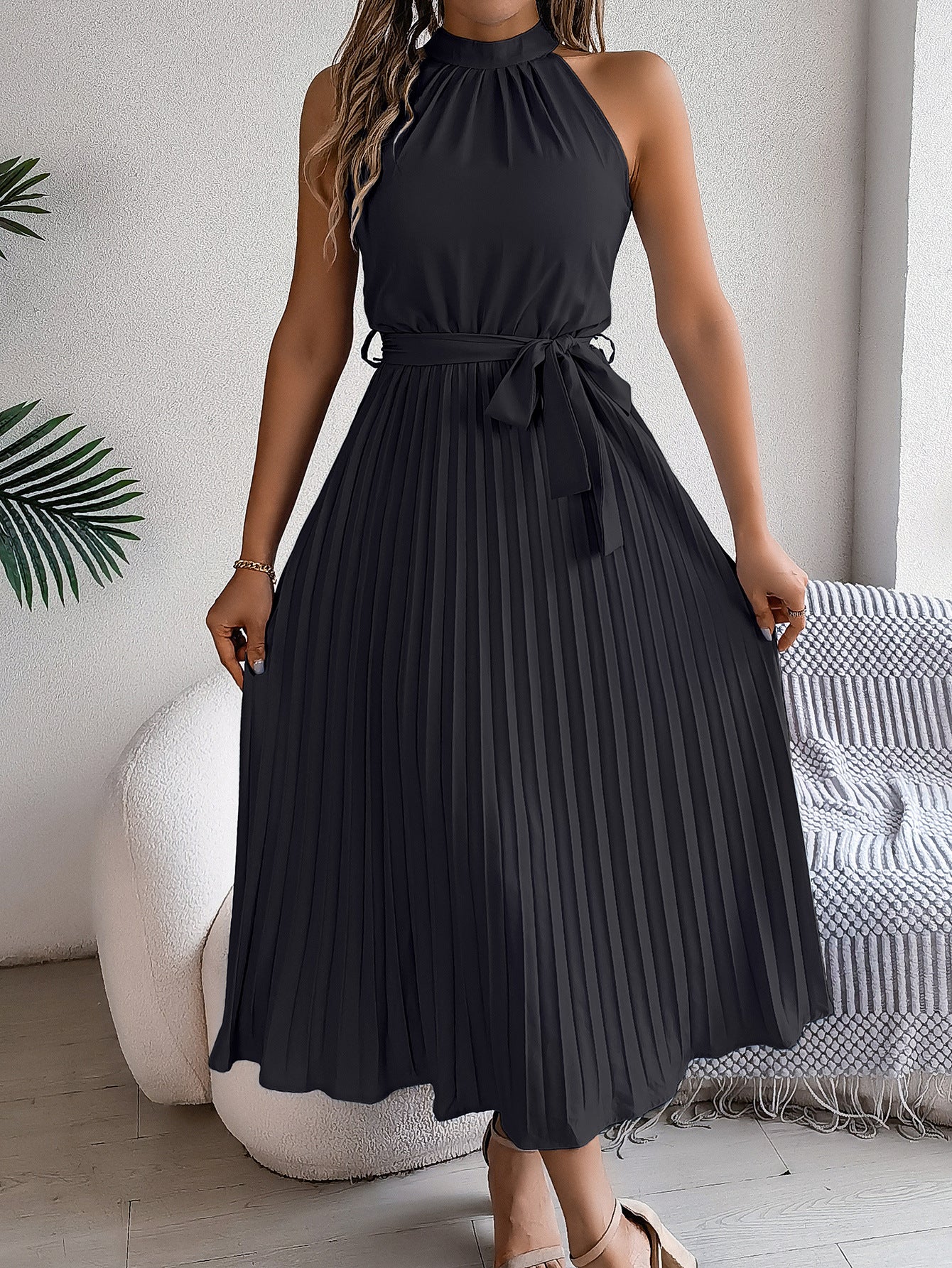 Elegant stand collar sleeveless waist long dress